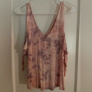 American Eagle Cold shoulder soft and sexy tee